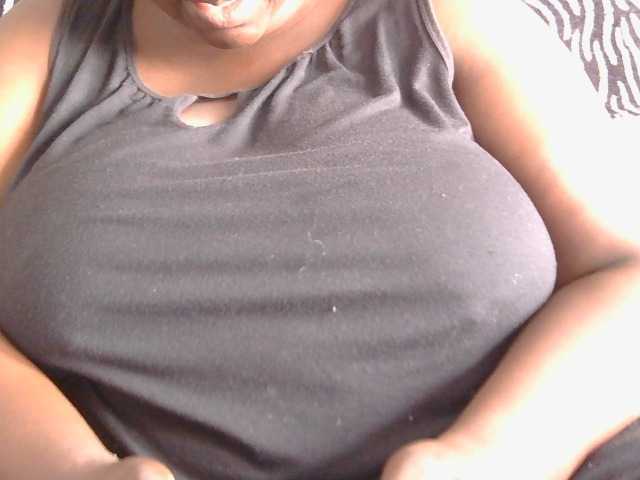 pervertmom live webcam show