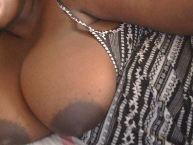 pervertmom live cam preview