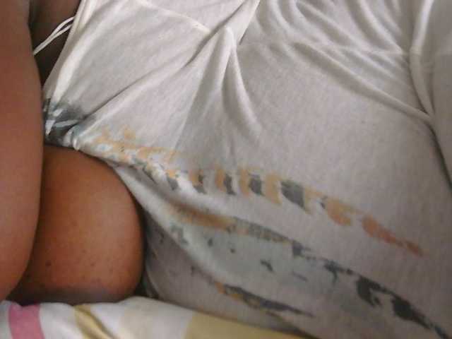 pervertmom live cam on BongaCams