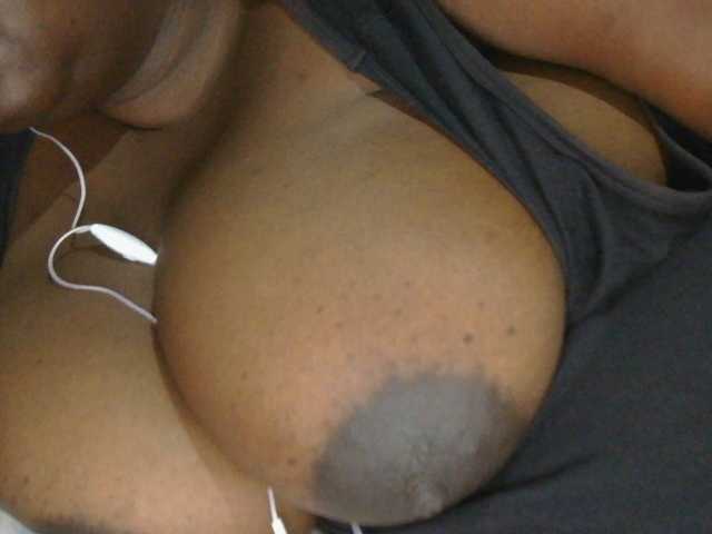 pervertmom live webcam show