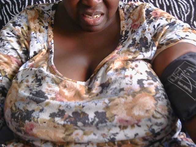 pervertmom live webcam show