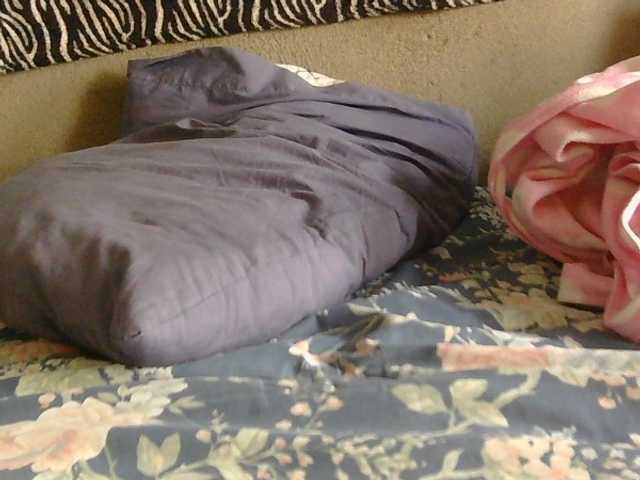 pervertmom live cam preview