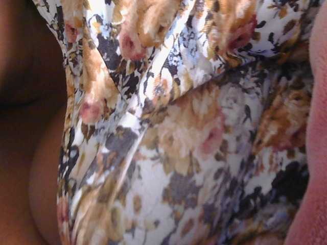 pervertmom live cam on BongaCams