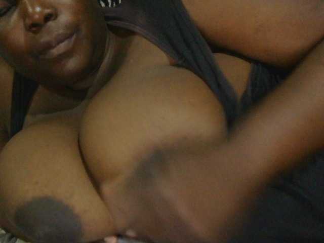 pervertmom live cam preview