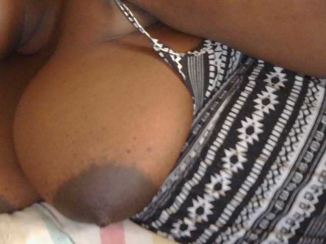 pervertmom live cam preview