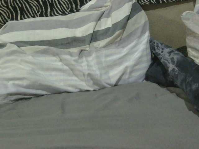 pervertmom live cam preview