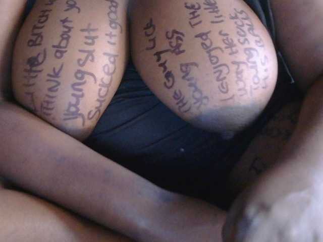 pervertmom live cam on BongaCams