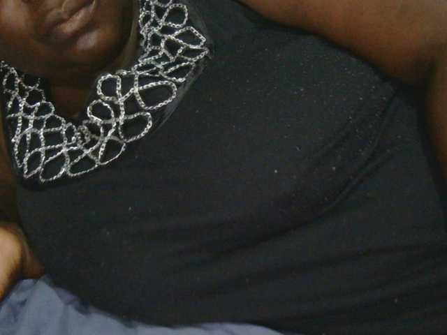 pervertmom live webcam show