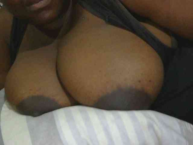 pervertmom's webcam live show