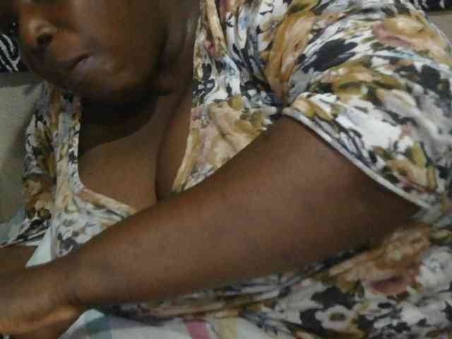 pervertmom webcam