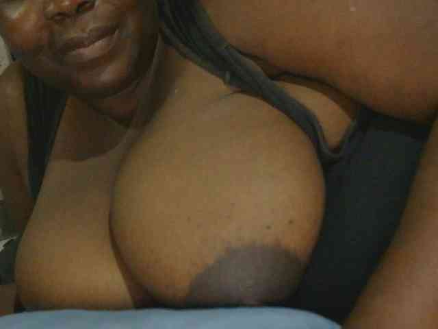 Model: pervertmom