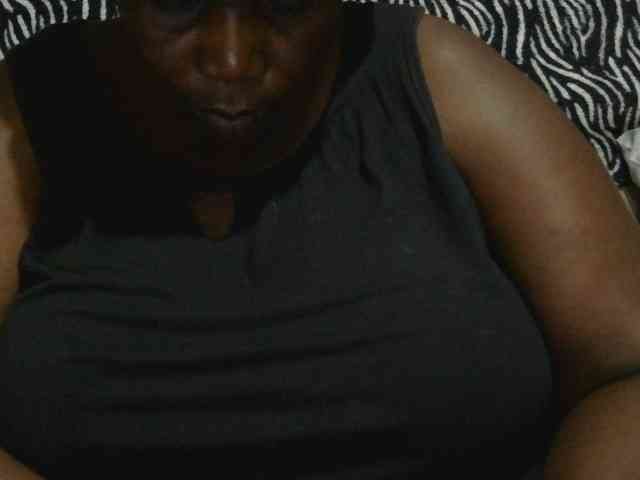 pervertmom webcam