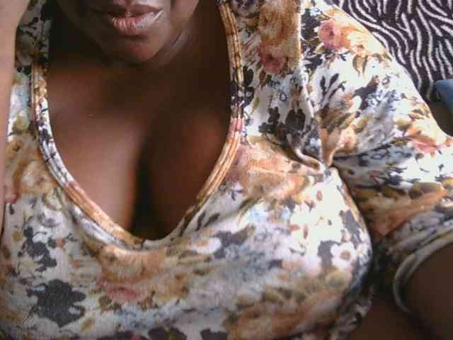 pervertmom Live Webcam on BongaCams