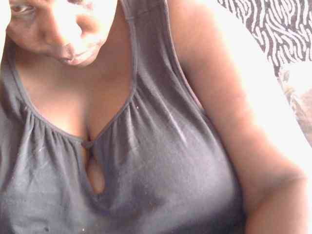 pervertmom webcam