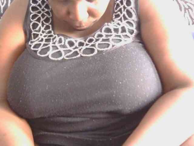 pervertmom Live Webcam on BongaCams