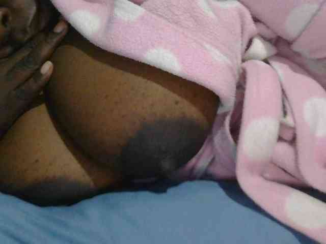 pervertmom's webcam live show