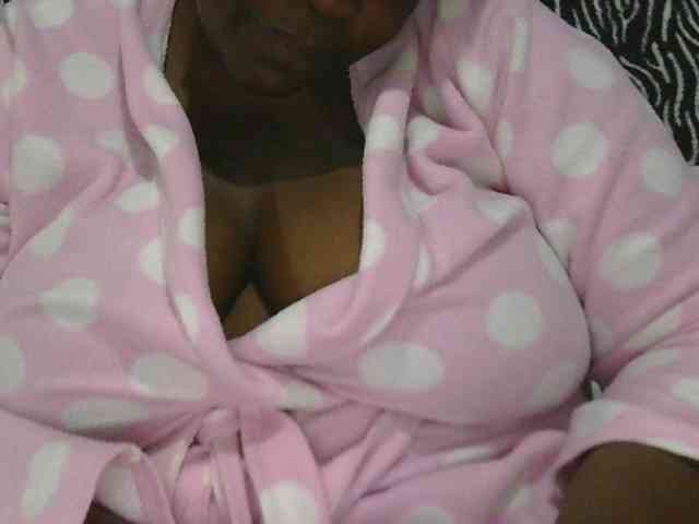 pervertmom webcam