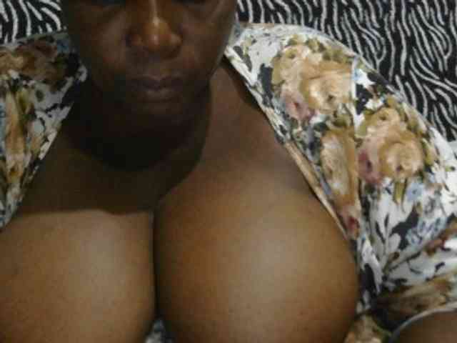 pervertmom webcam