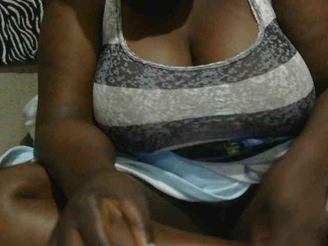 pervertmom webcam