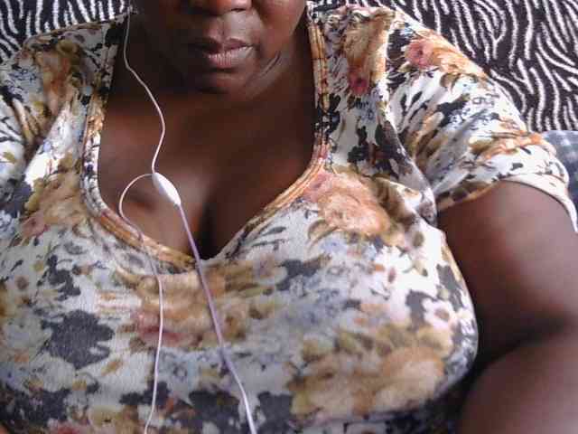 pervertmom webcam