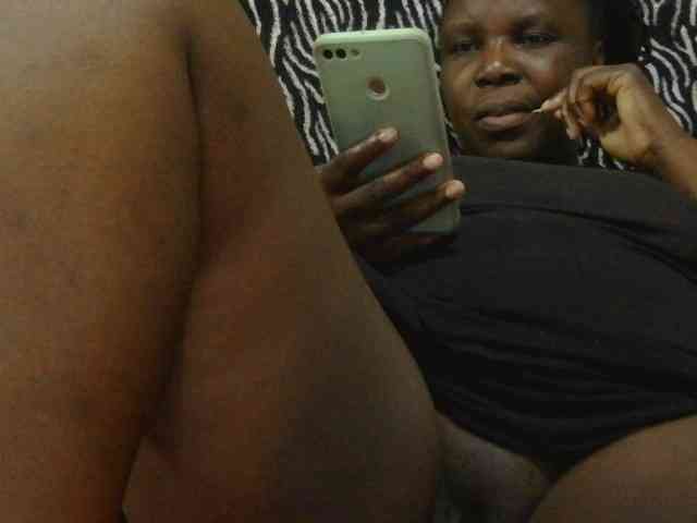 pervertmom webcam