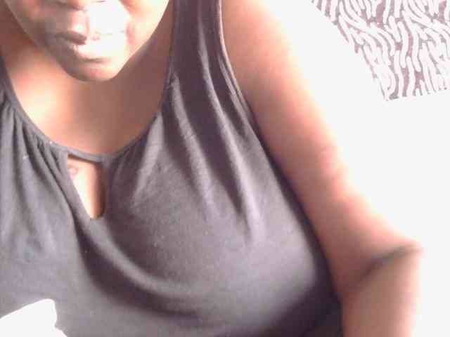pervertmom webcam