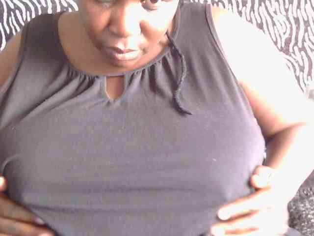 pervertmom webcam