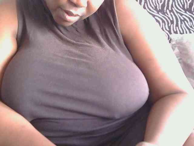pervertmom webcam