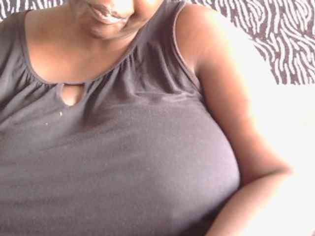 pervertmom webcam