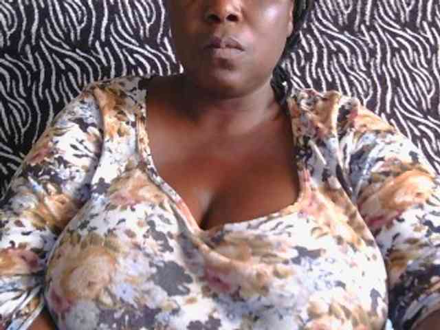 pervertmom webcam