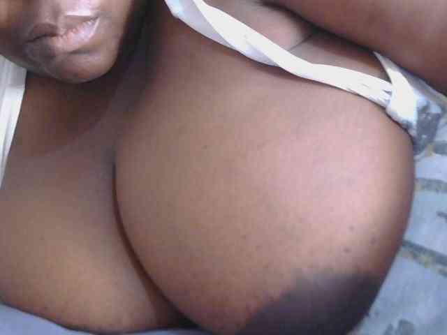 pervertmom webcam