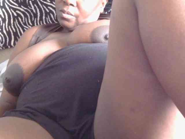 pervertmom webcam