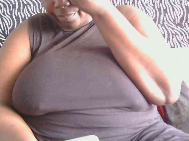 pervertmom webcam