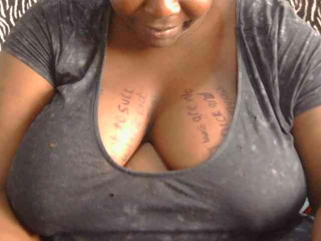 pervertmom webcam