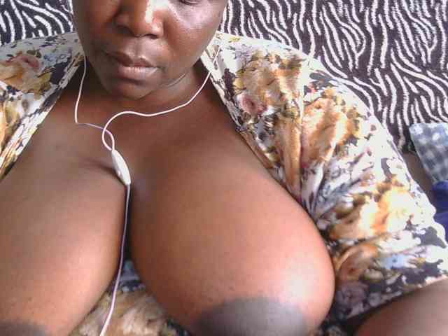 pervertmom webcam