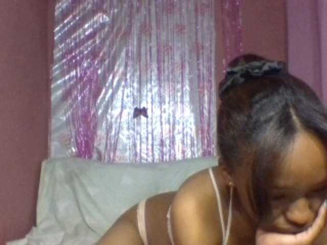 MelaniexXt live cam on BongaCams