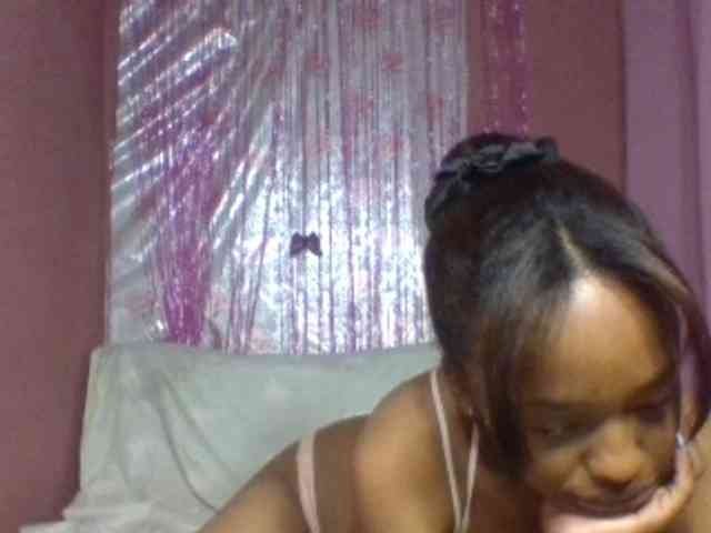 MelaniexXt webcam
