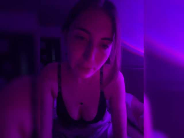 Neznakomka live cam on BongaCams