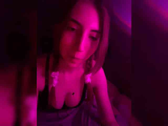 Modelo: Neznakomka