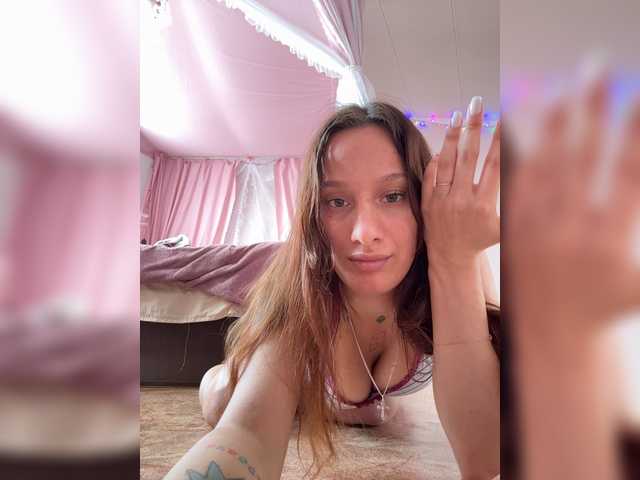 ALeNAa-1 live cam on BongaCams