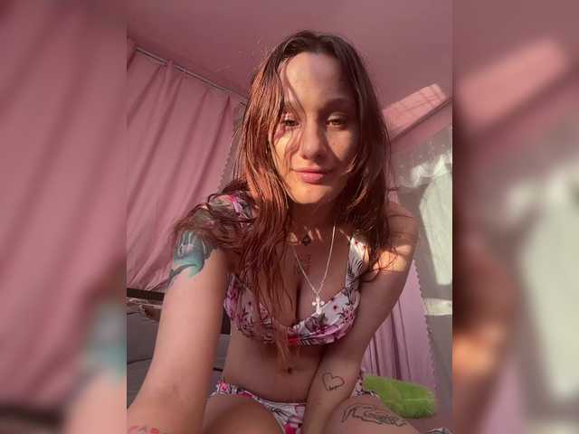 ALeNAa-1 live cam on BongaCams