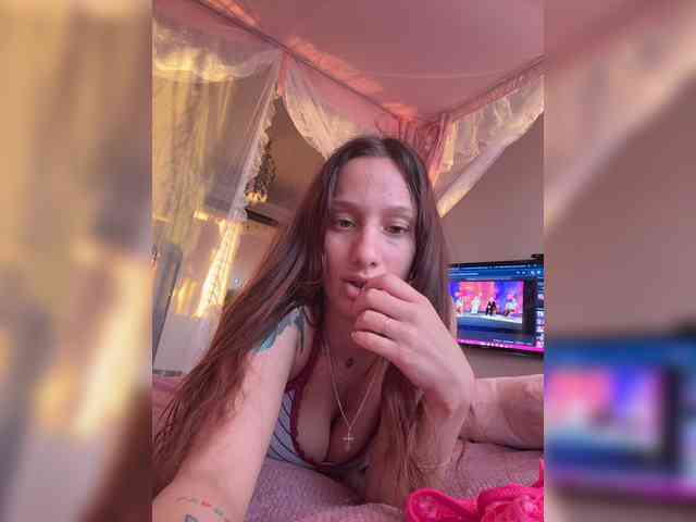 ALeNAa-1 Sex Cam Show