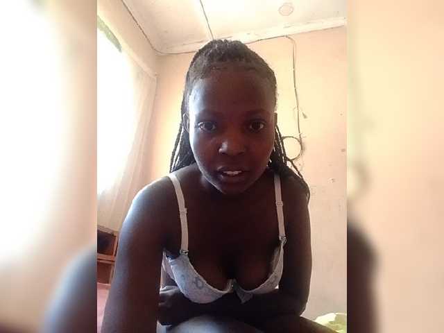 BellaStellahh live cam on BongaCams