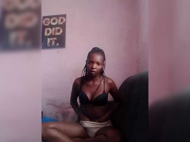 BellaStellahh live cam on BongaCams
