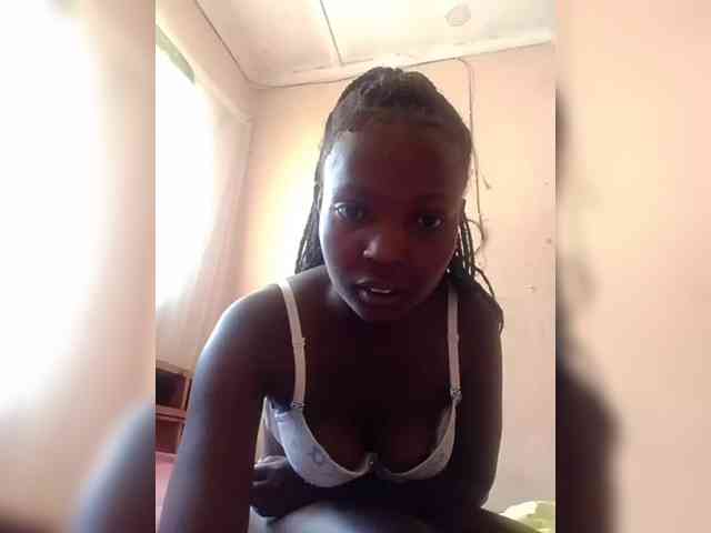 BellaStellahh webcam
