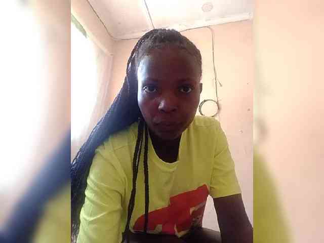 BellaStellahh webcam