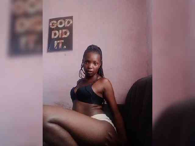 BellaStellahh webcam