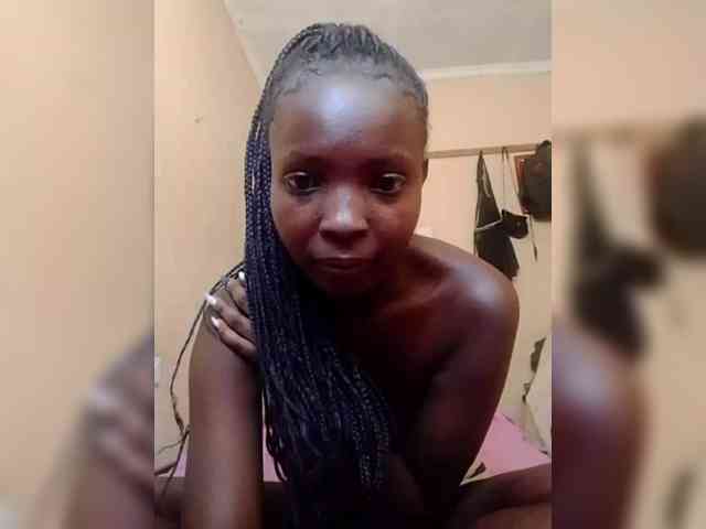 BellaStellahh webcam