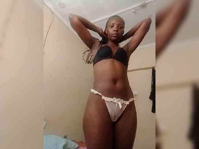 BellaStellahh webcam