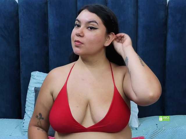 JadeGlow live cam on BongaCams
